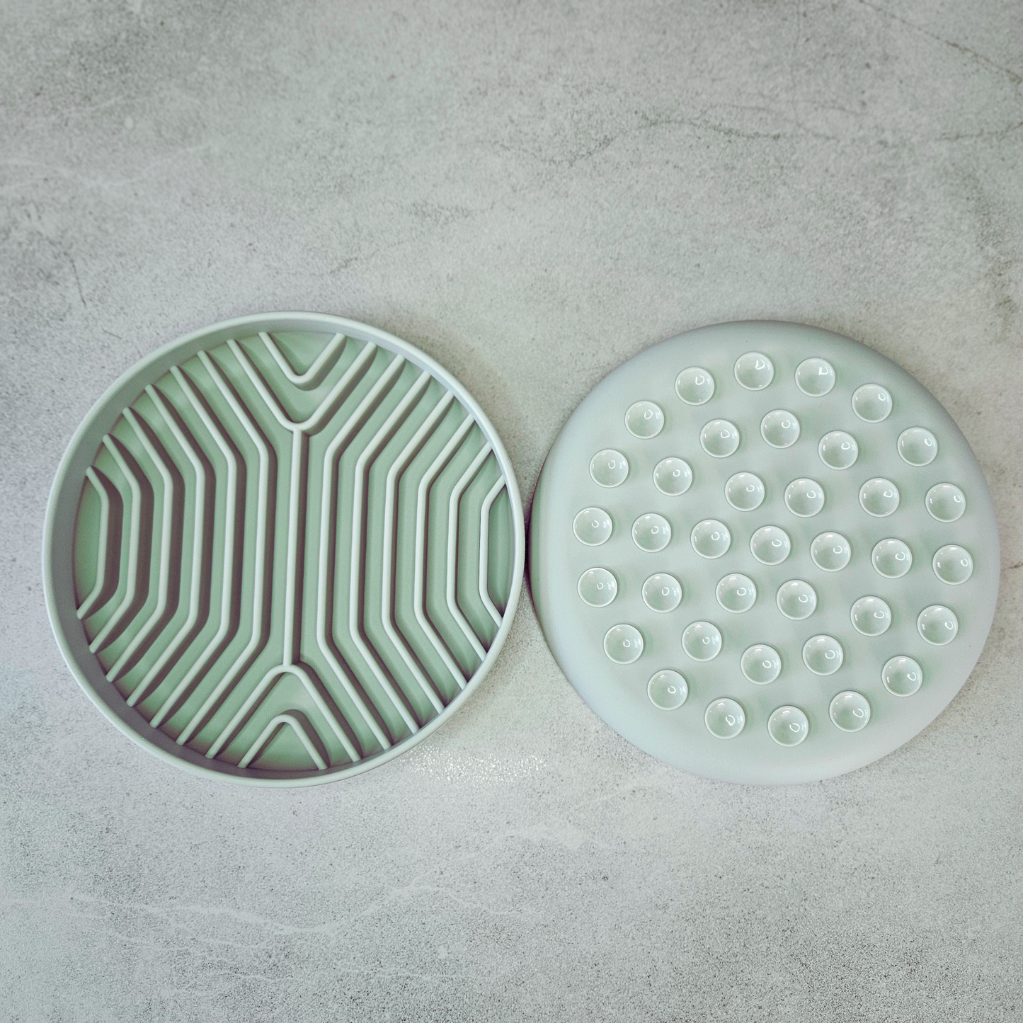 Geometric Silicone Slow Feeder - Sage